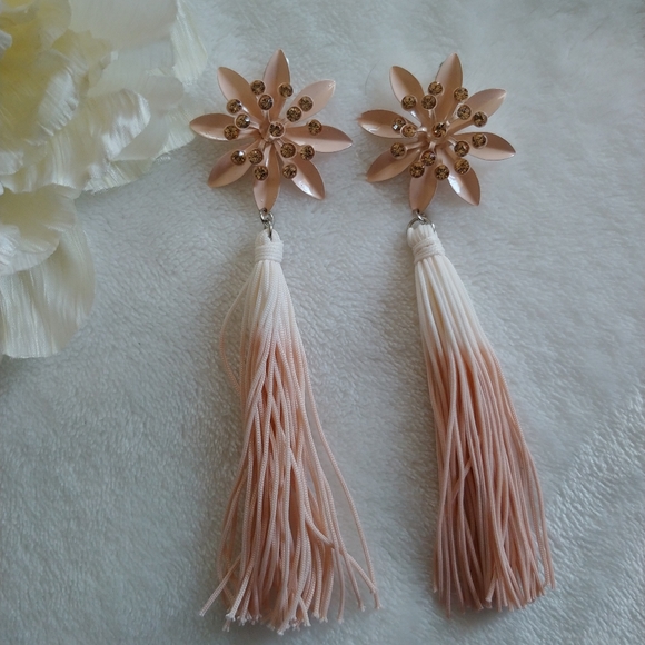 Flower and Ombre Tassel Earrings - Picture 8 of 8